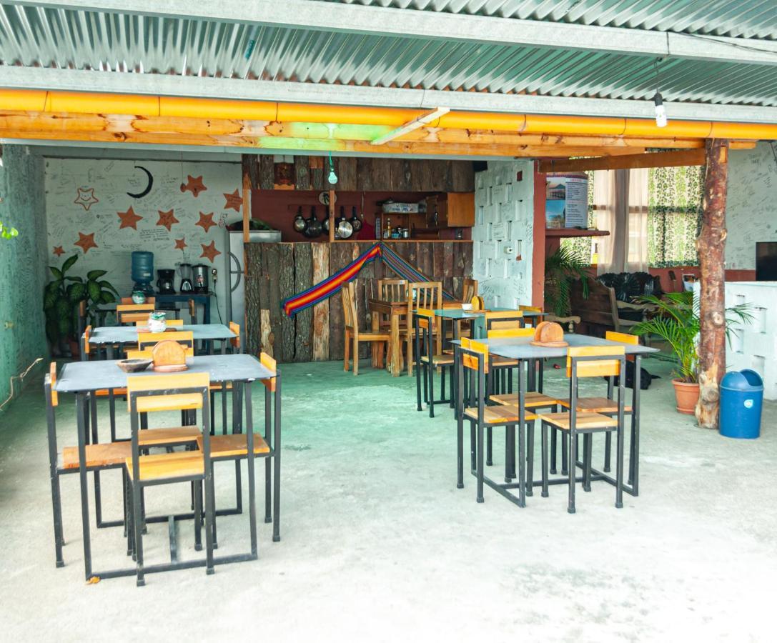 Victorias Hotel Panajachel Εξωτερικό φωτογραφία
